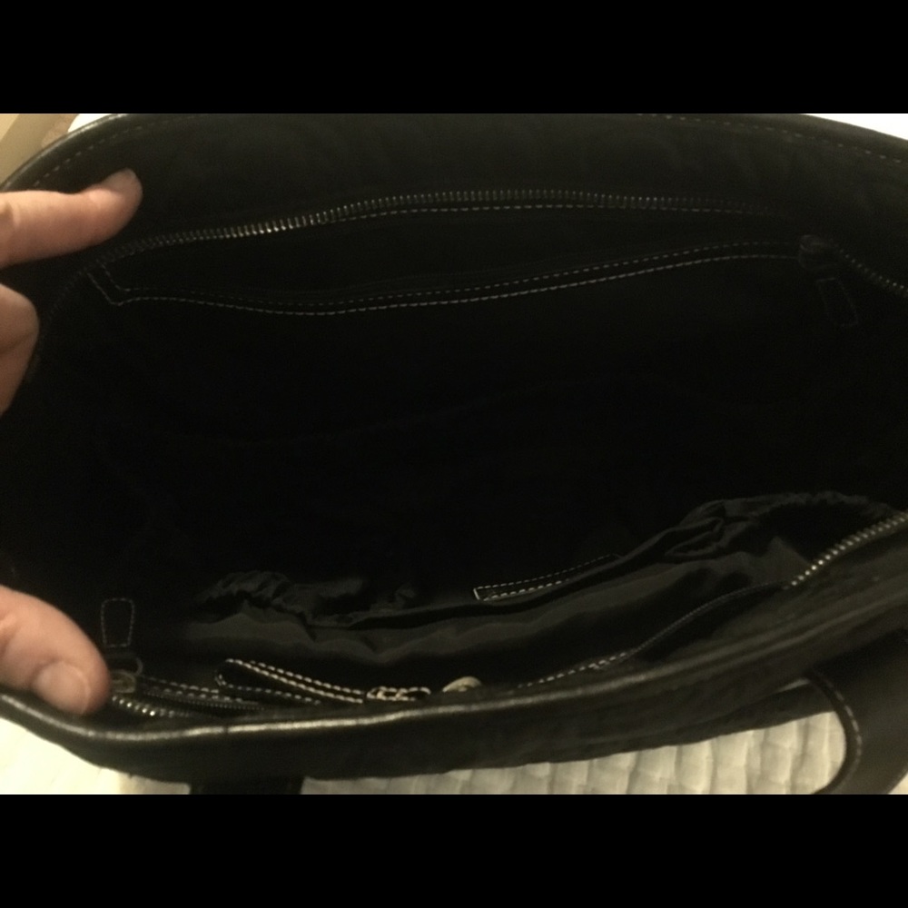 Authentic Coach black baby bag - Picture 8 of 8